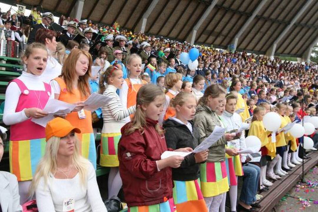 Klaipėdoje šurmuliavo dainų šventė
