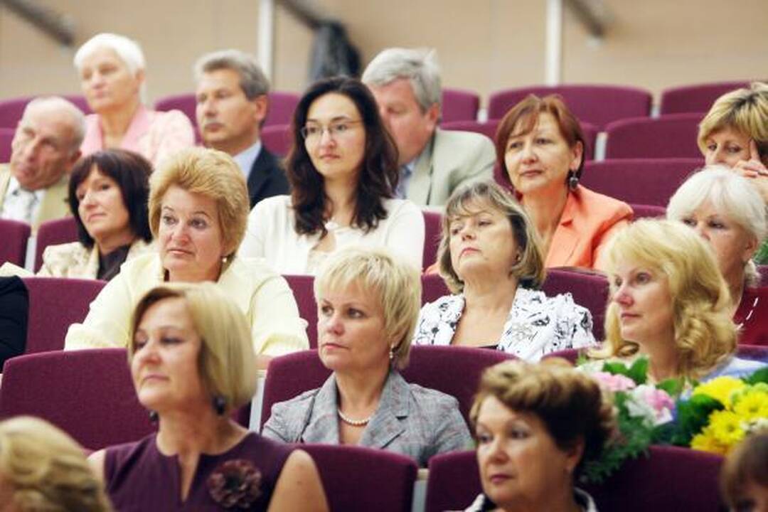 Rugsėjo 1-oji: mažiau mokinių ir mokytojų, bet daugiau pirmokų