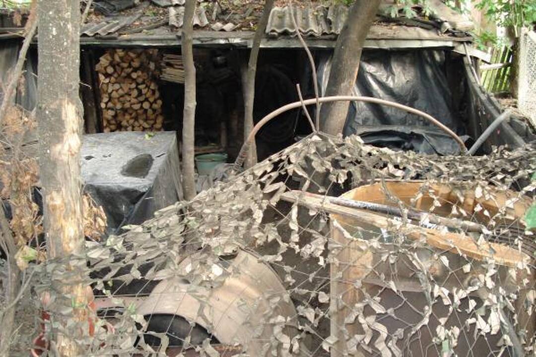 Šilutės r. demaskuotas naminės degtinės fabriklėlis