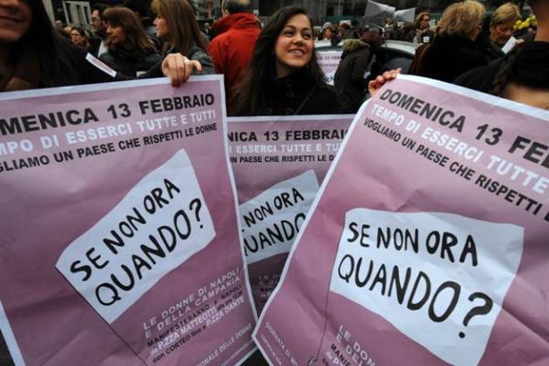 Italės masiškai protestavo prieš S.Berlusconi valdymą
