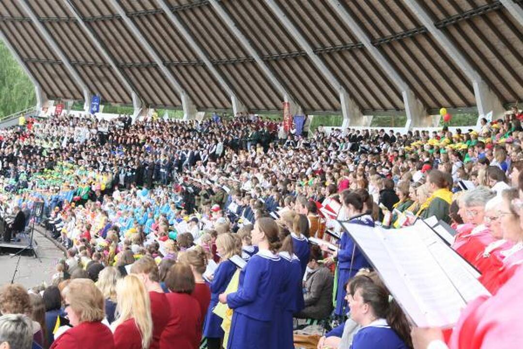 Klaipėdoje šurmuliavo dainų šventė
