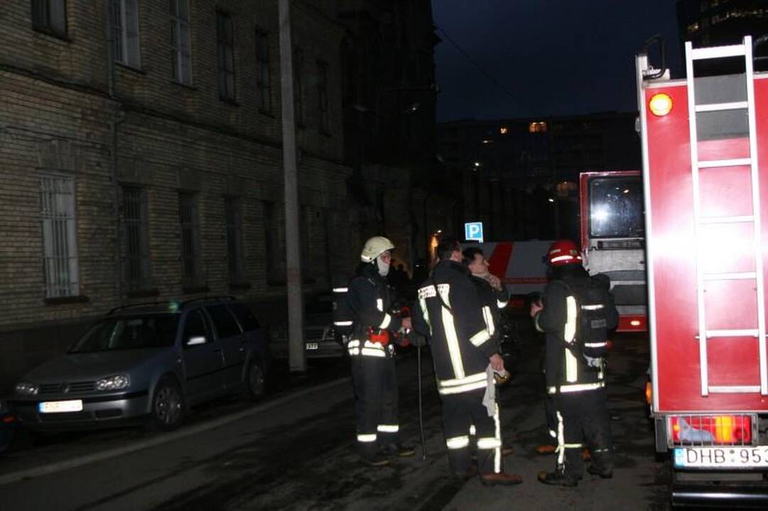 Per gaisrą Lukiškių kalėjime nukentėjo 9 kaliniai (papildyta 14.13)