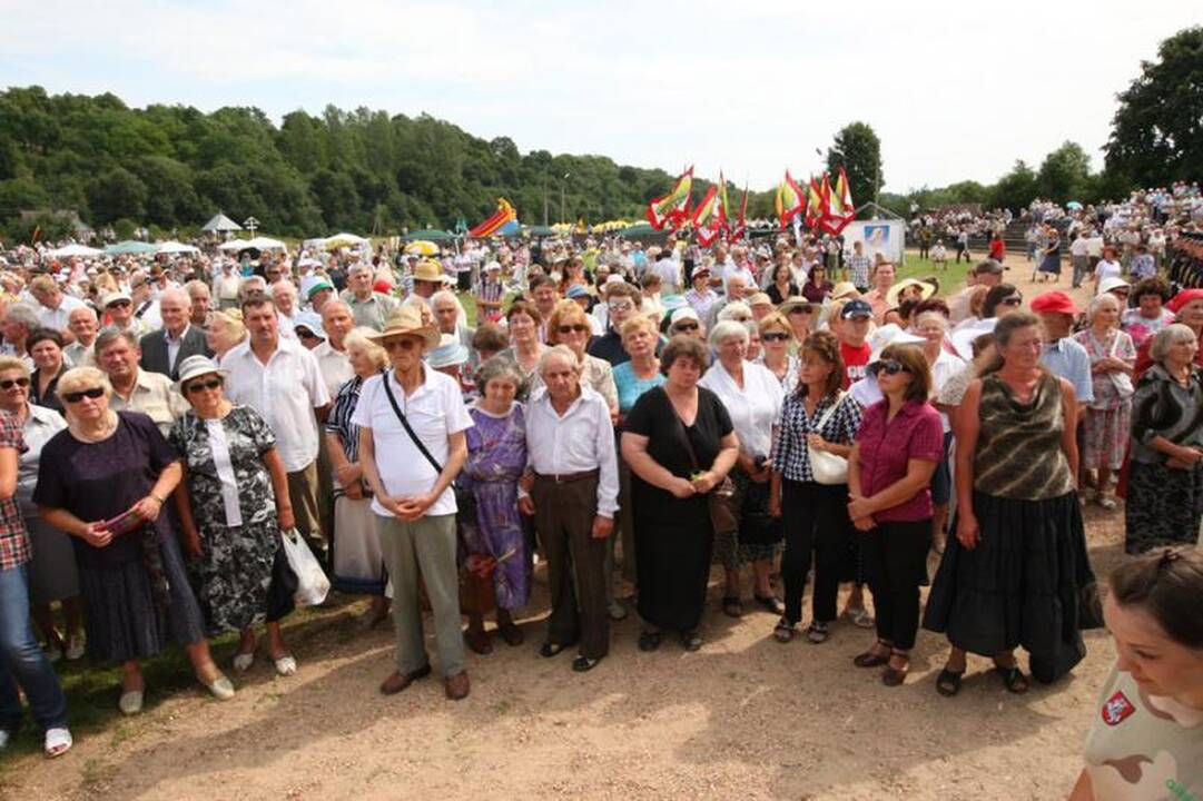 Tremtinių sąskrydyje Ariogaloje dėmesys prezidentei