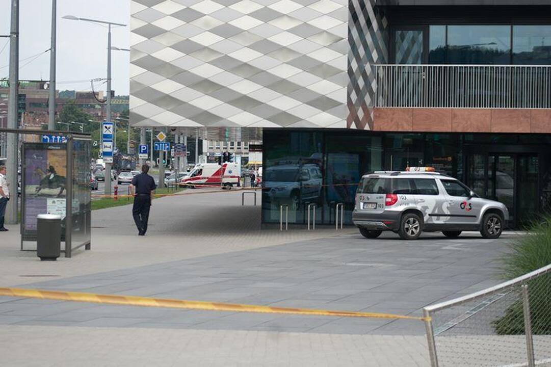 „Swedbank“ aikštelėje – bombos imitacija (atnaujinta)