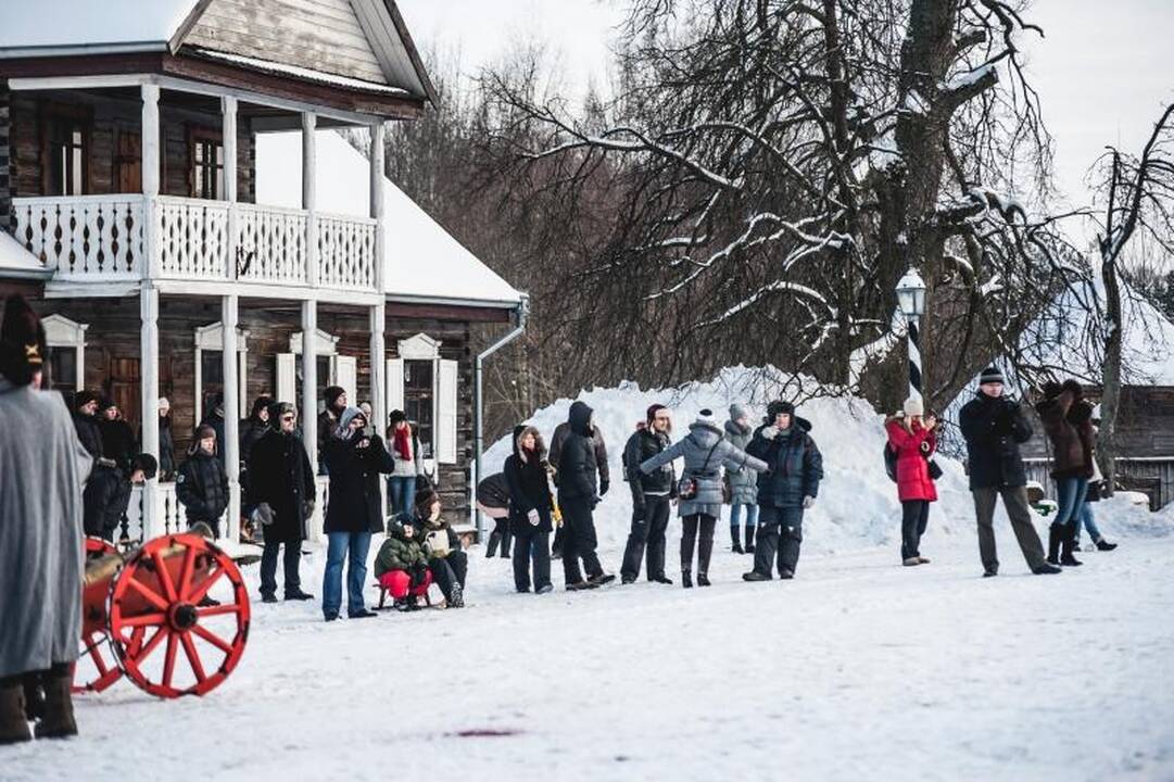 Rumšiškių muziejus tapo  istorinio   mūšio lauku
