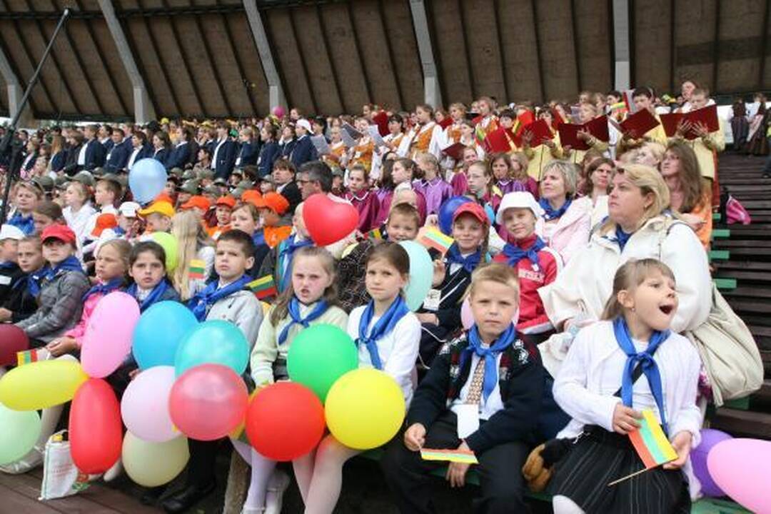 Klaipėdoje šurmuliavo dainų šventė