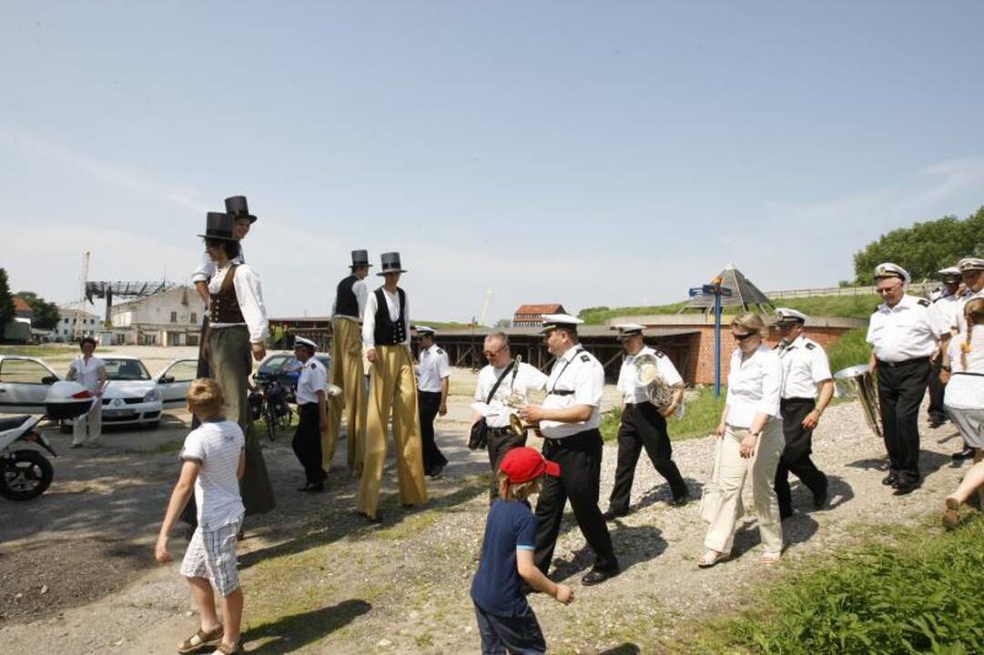 Valstybės dieną piliavietėje į dangų pakilo trispalvė