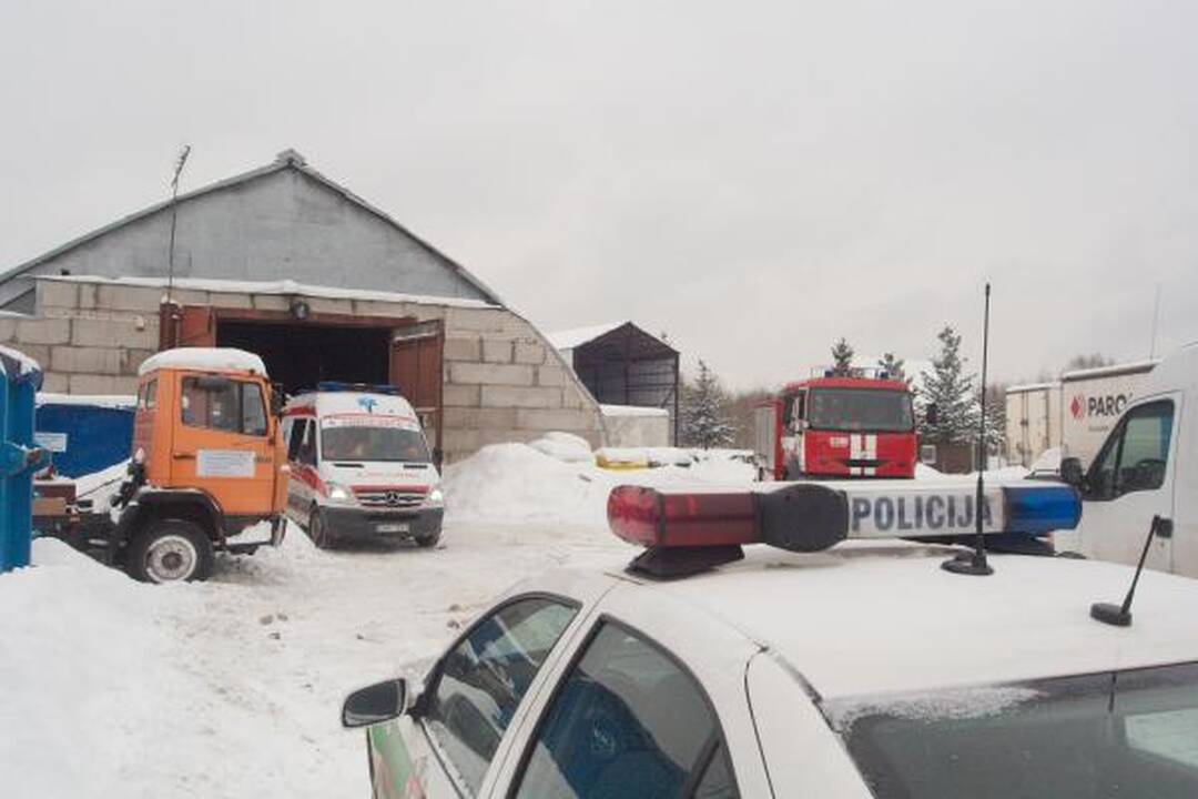 Popieriaus smulkintuvas visiškai sumalė žmogų