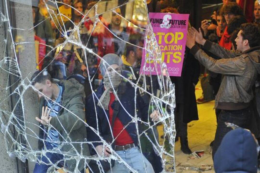 Britanijos studentai rengiasi naujoms demonstracijoms