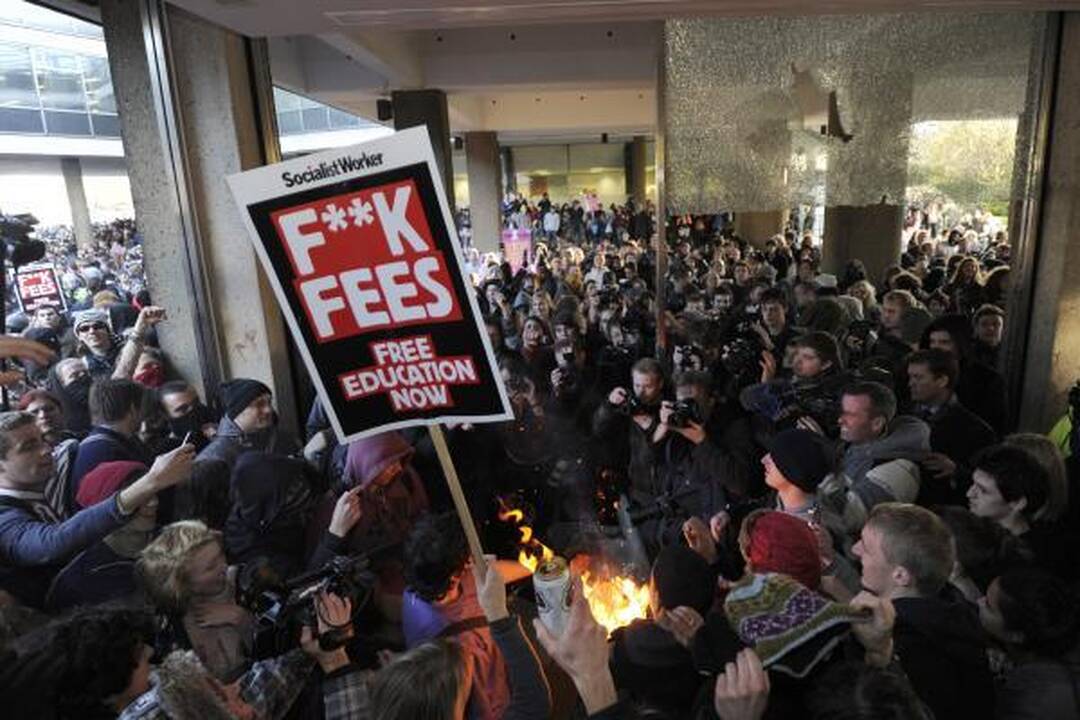 Britanijos studentai rengiasi naujoms demonstracijoms