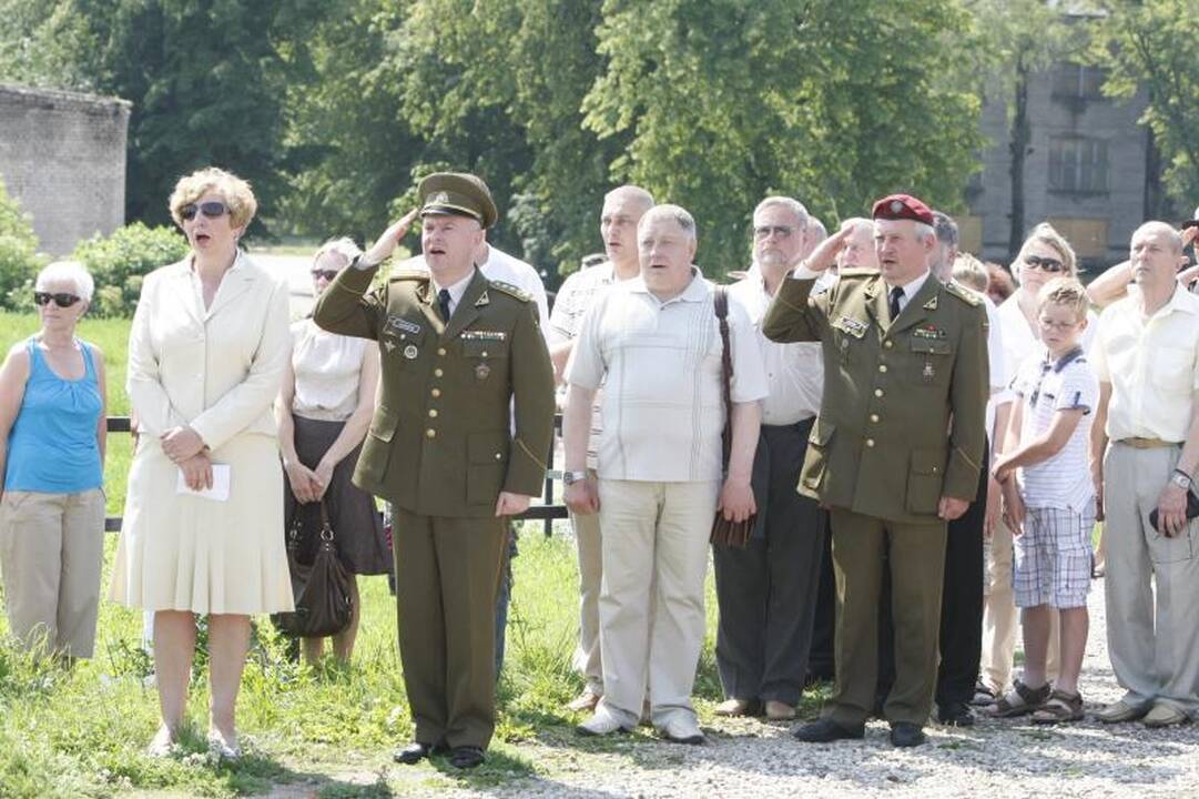 Valstybės dieną piliavietėje į dangų pakilo trispalvė