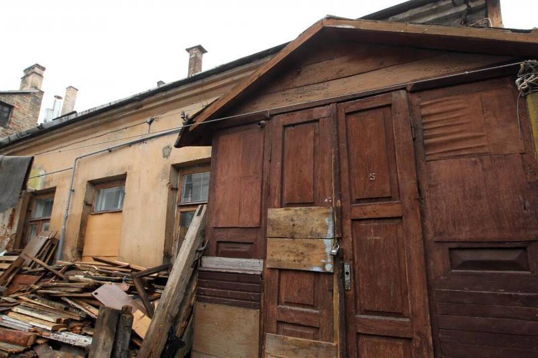 Netikrus vilniečius „apgyvendins“ lūšnoje