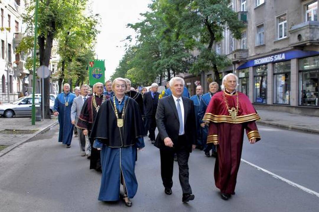 Klaipėdos studentai mokslo metus pradėjo eitynėmis 
