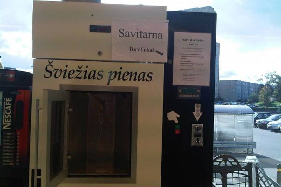 Šviežią Antano pieną vilniečiai perka iš automato 