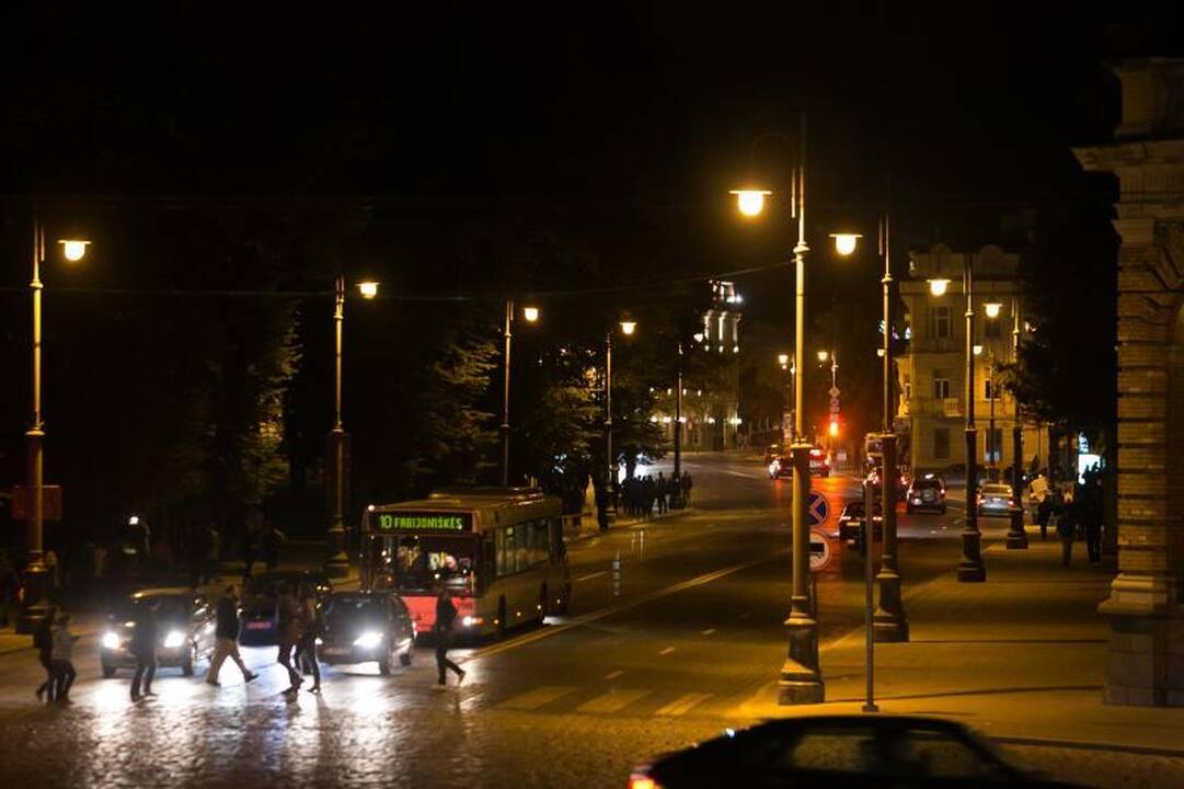 Lietuvos krepšinio rinktinė be vargo įveikė latvius