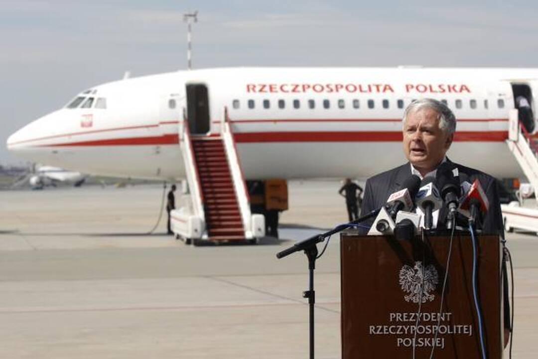 Ekspertai išklausė dramatiškus paskutinių sekundžių įrašus iš sudužusio lenkų lėktuvo