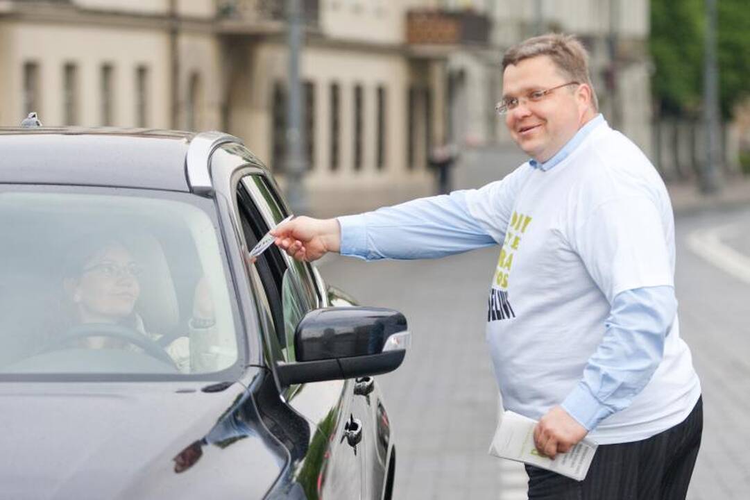 Vyriausybės nariai skatino neremti „šešėlio“