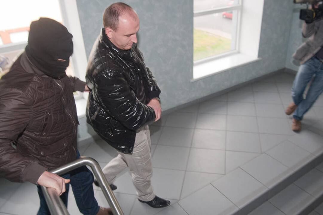 Kratos Gariūnuose: dešimtys sulaikytų, 7 suimti 