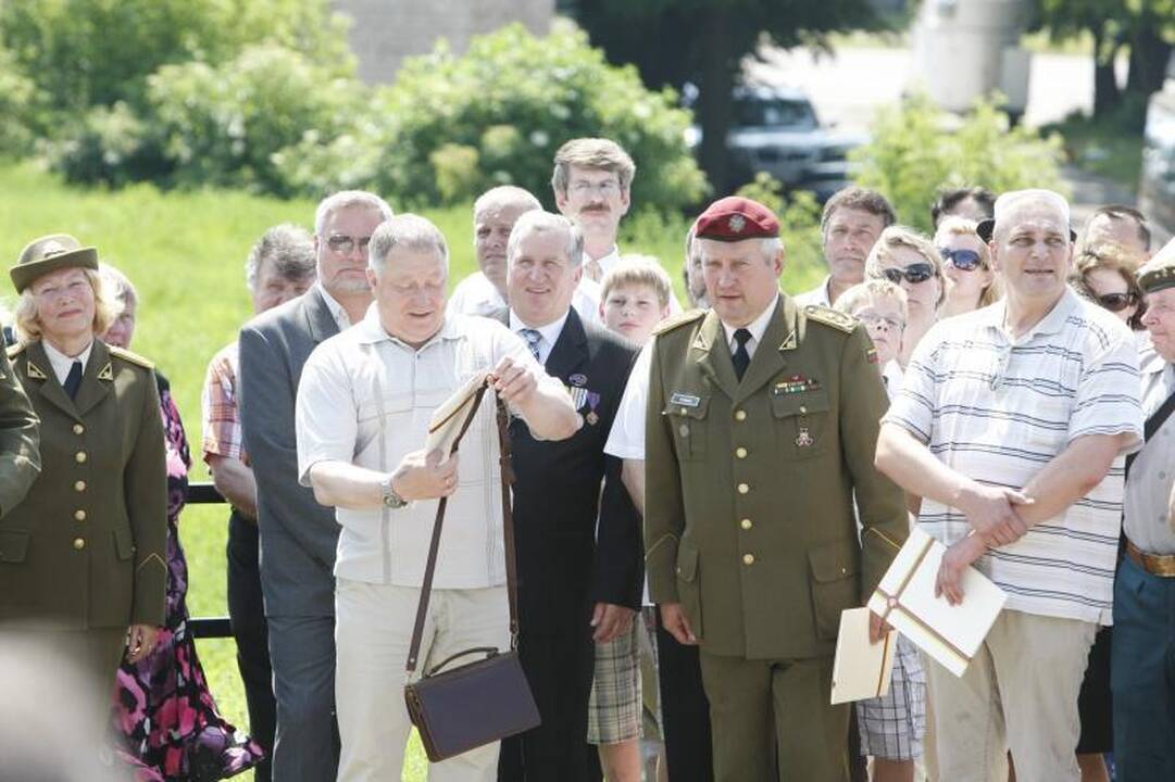 Valstybės dieną piliavietėje į dangų pakilo trispalvė