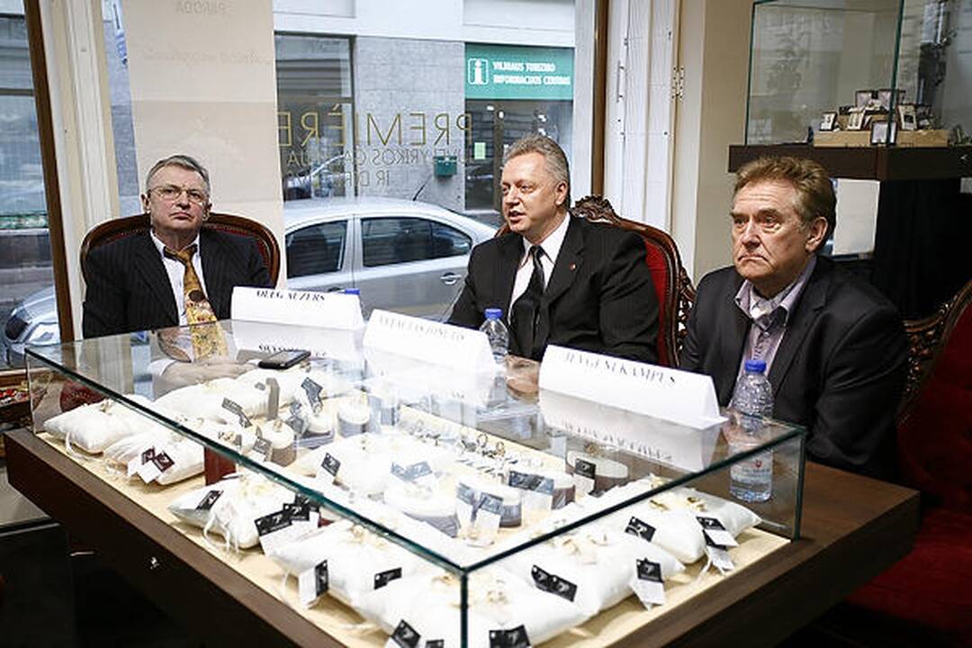 Vilniuje atidaryta 3 mln. litų vertės juvelyrikos paroda