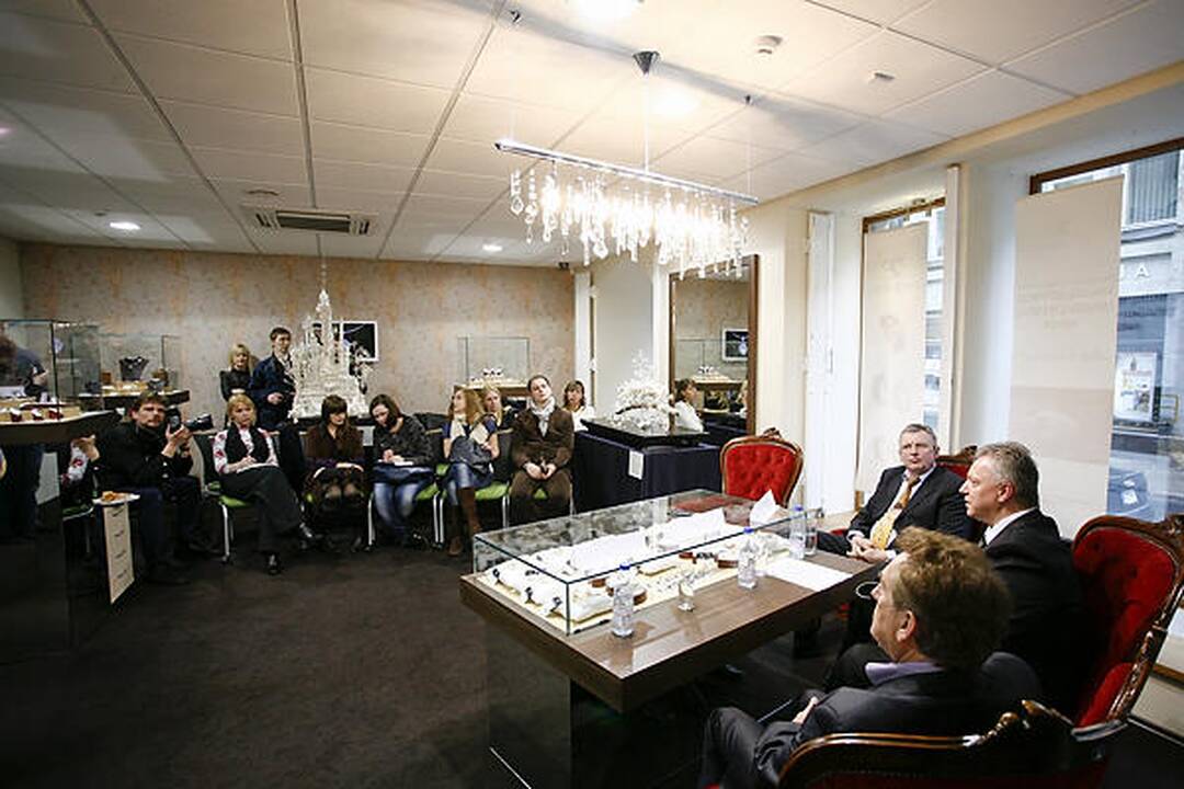 Vilniuje atidaryta 3 mln. litų vertės juvelyrikos paroda
