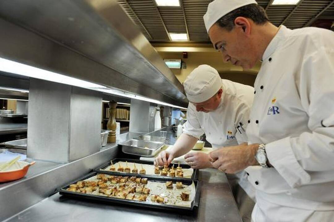 Bakingamo rūmų darbuotojai ruošiasi karališkosioms vestuvėms