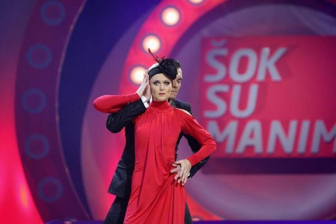 Į „Šok su manimi“ lyderius išsiveržė A.Butkus ir O.Kolobovaitė 