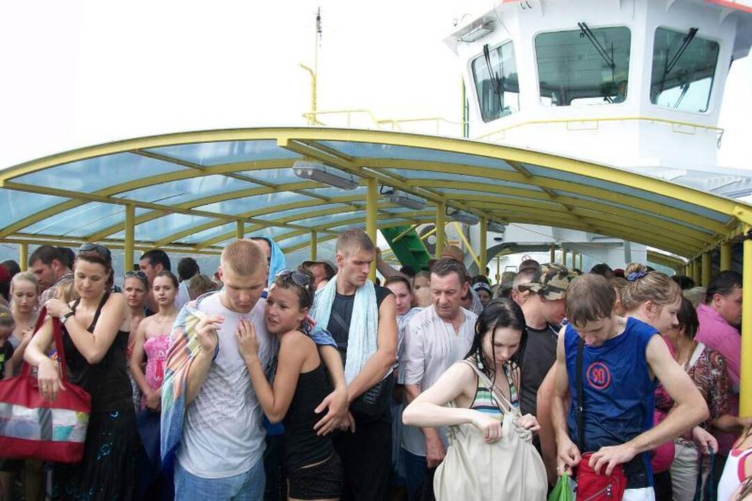 Liūtis ištuštino Smiltynės pliažą 