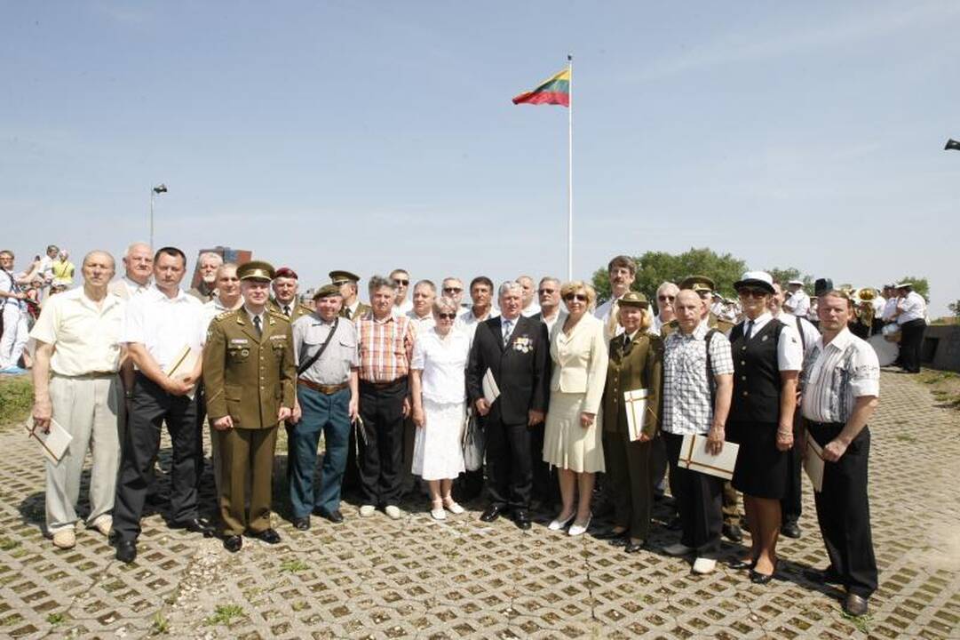 Valstybės dieną piliavietėje į dangų pakilo trispalvė