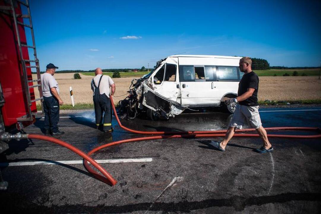 Painiava dėl avarijos kaltininkų, keliamos skirtingos versijos