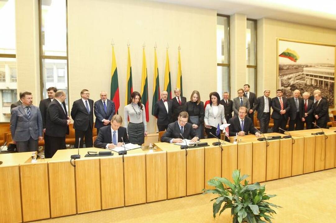 Sutarta: VRM – „tvarkiečiams“, Energetikos ministerija – „darbiečiams“