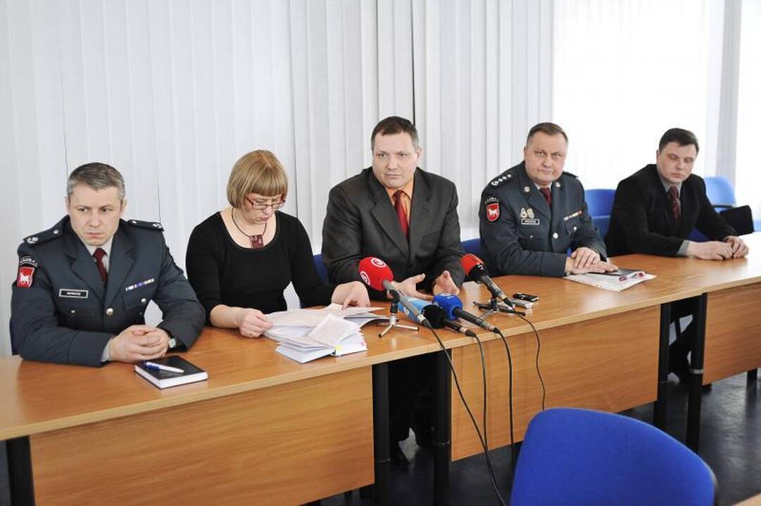 Vaiko teisių apsaugos tarnybos – šokiruotos, antstolė teisinasi