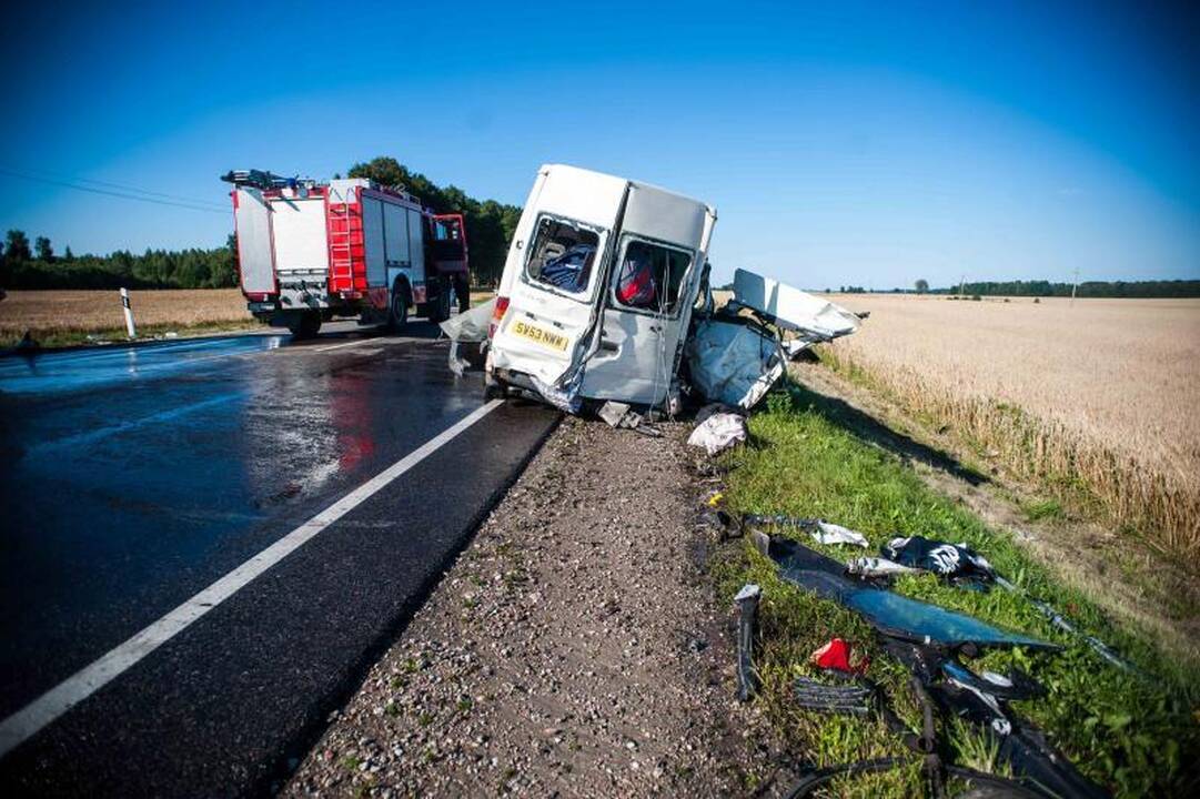Painiava dėl avarijos kaltininkų, keliamos skirtingos versijos