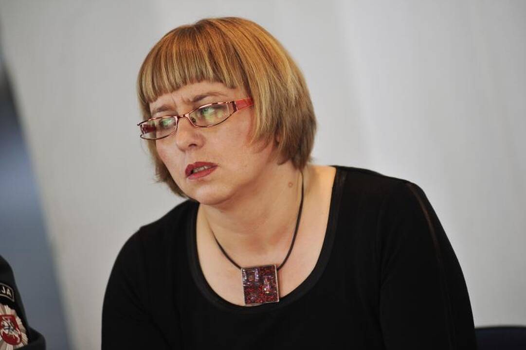 Vaiko teisių apsaugos tarnybos – šokiruotos, antstolė teisinasi