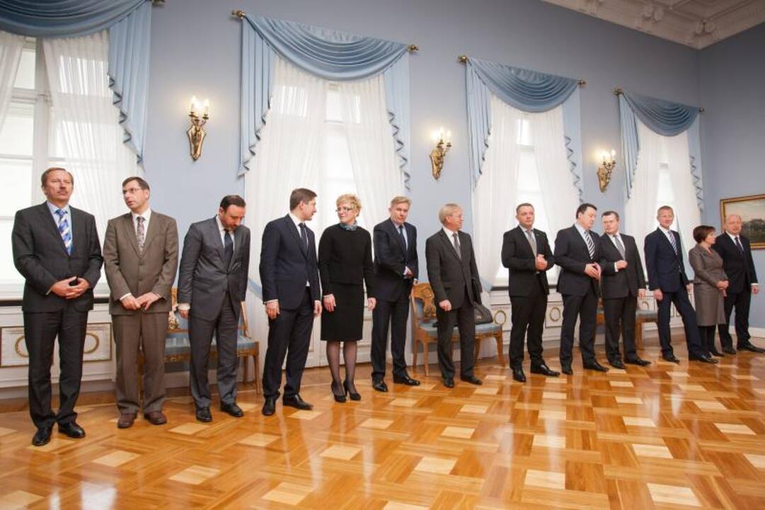 Prezidentė padėkojo Vyriausybės nariams už darbą