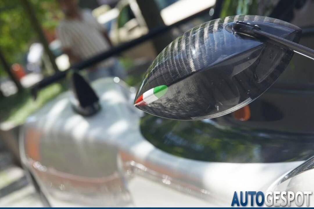 Prie viešbučio Berlyne - viena rečiausių pasaulyje „Pagani Zonda Cinque Roadster“