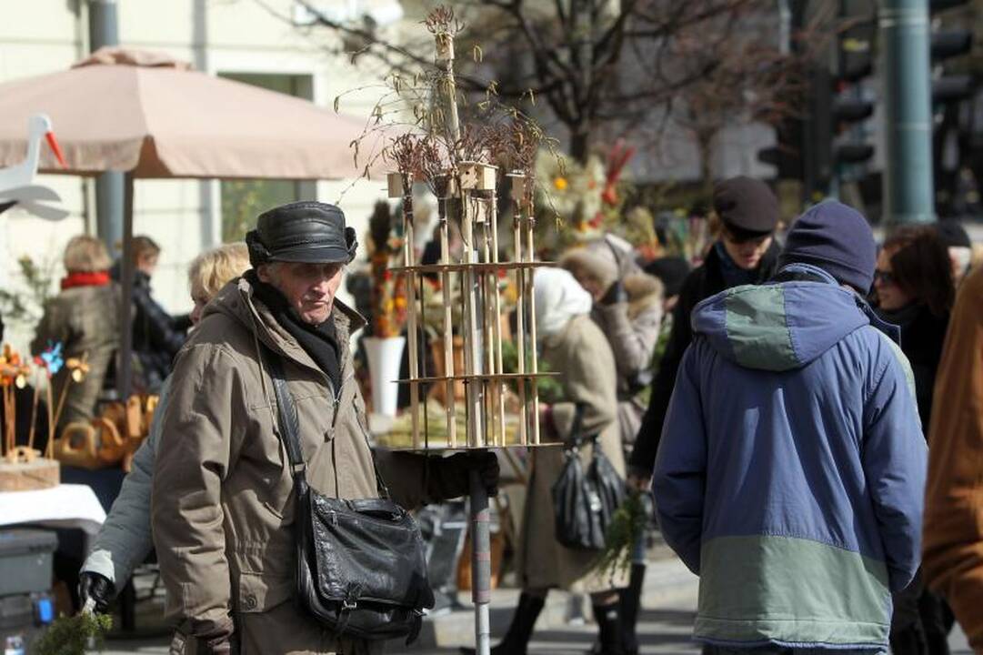 Į namus vilniečiai traukė nešini šventintomis verbomis
