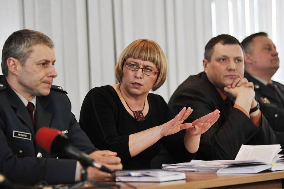 Vaiko teisių apsaugos tarnybos – šokiruotos, antstolė teisinasi