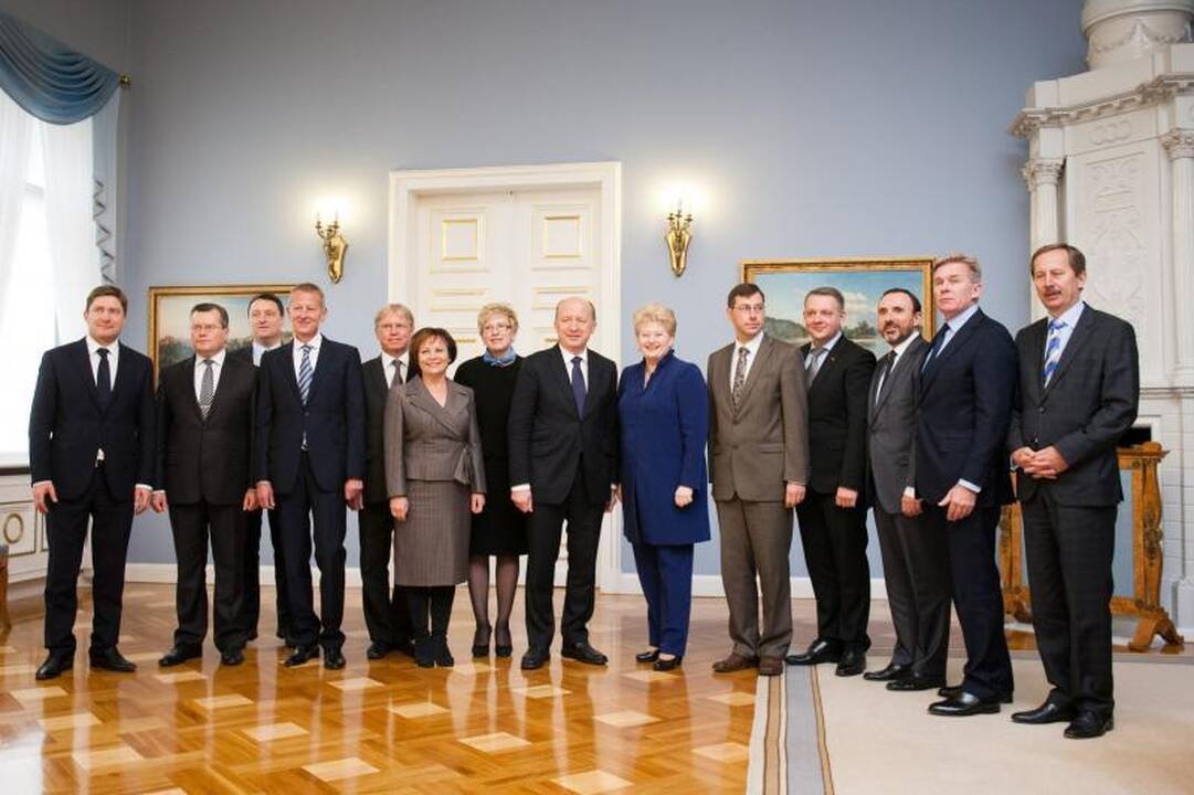 Prezidentė padėkojo Vyriausybės nariams už darbą