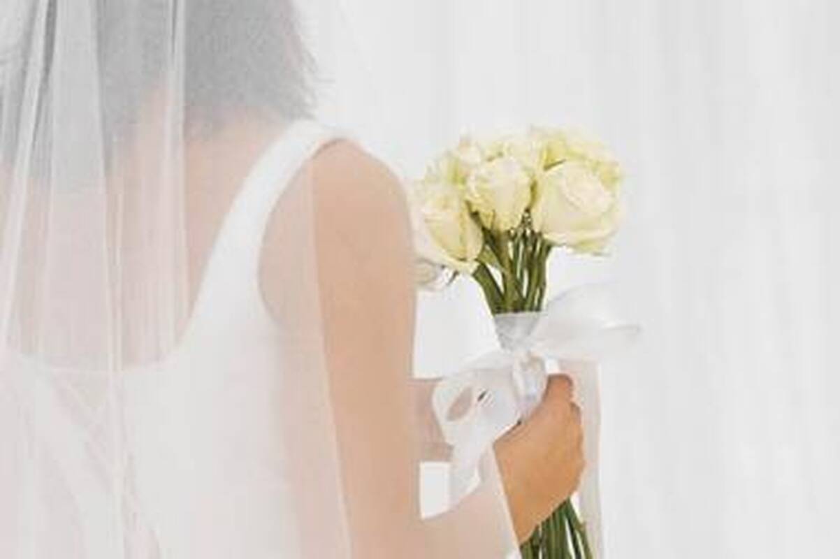 Taivanietė ištekėjo už savęs