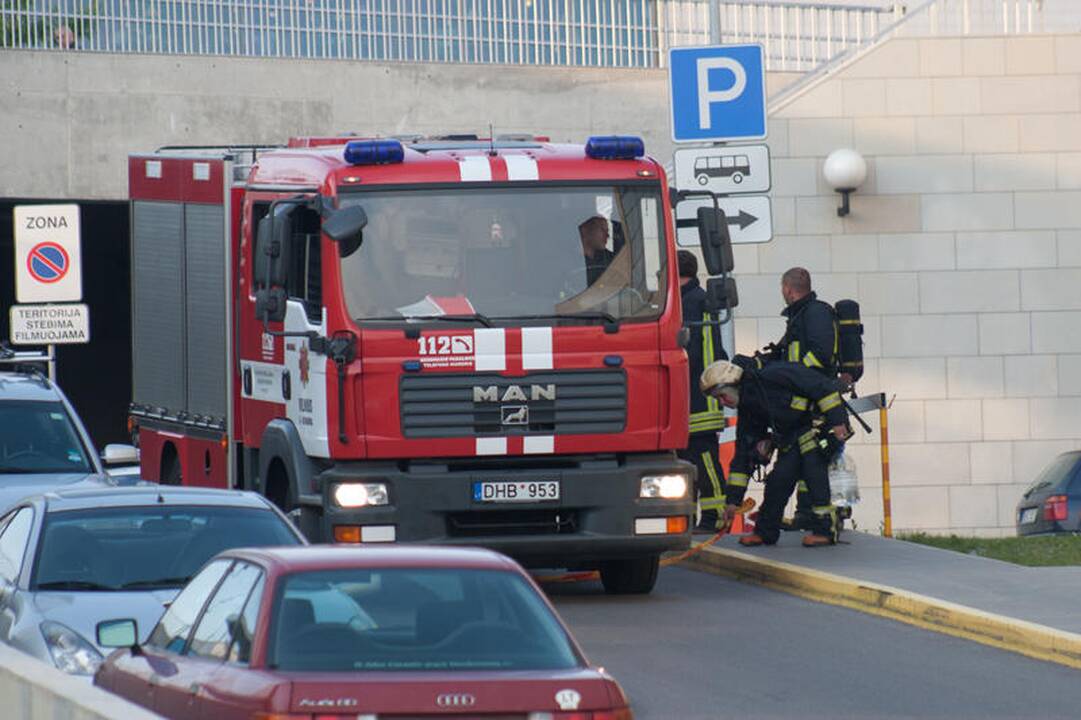 „Swedbank“ aikštelėje – bombos imitacija (atnaujinta)