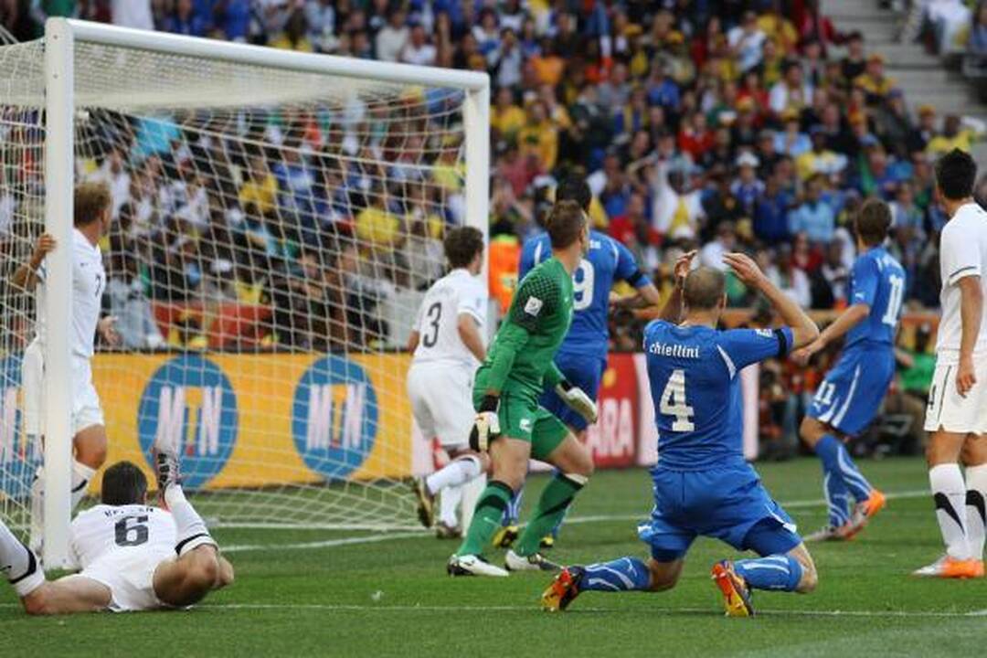 Italija ir Naujoji Zelandija mačą baigė lygiosiomis