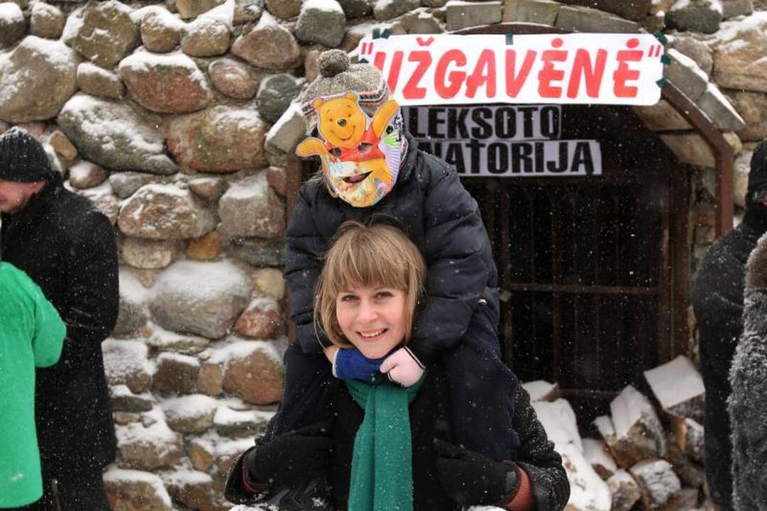 Pūga nenuslopino noro     išvyti žiemą   