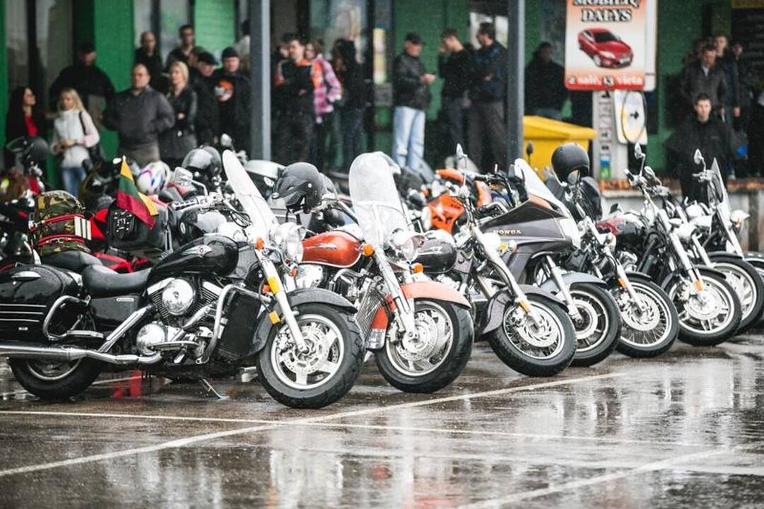 Kauną drebino į „Baikerių naktis“ suvažiavusių motociklų gaudesys