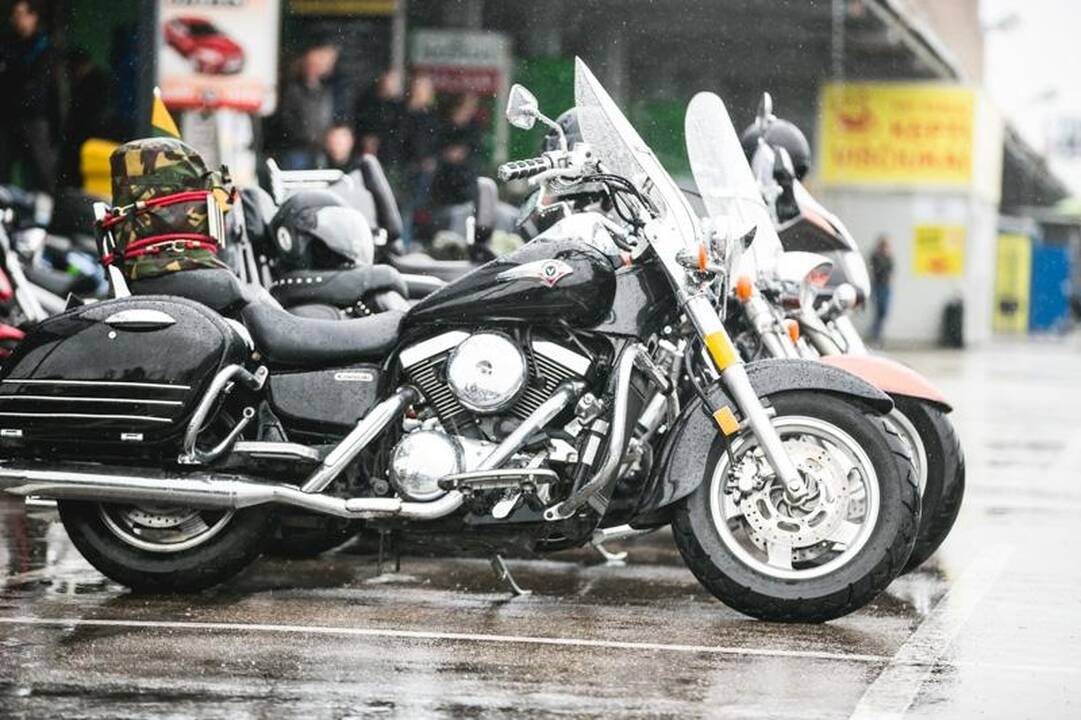 Kauną drebino į „Baikerių naktis“ suvažiavusių motociklų gaudesys