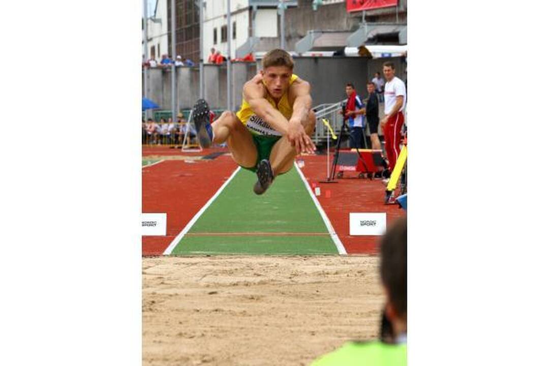 Lengvosios atletikos čempionatas: pirmoji diena