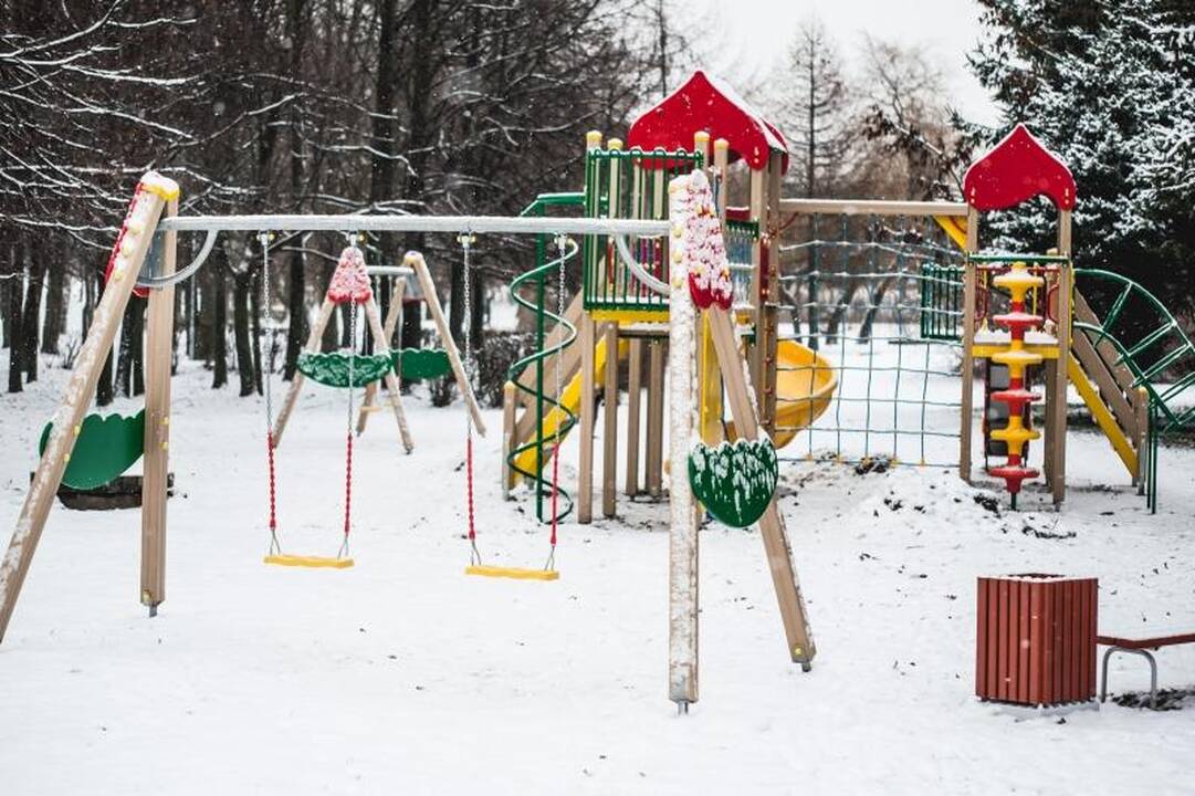 Kalniečių parke už 50 tūkst. litų įrengta žaidimų aikštelė 