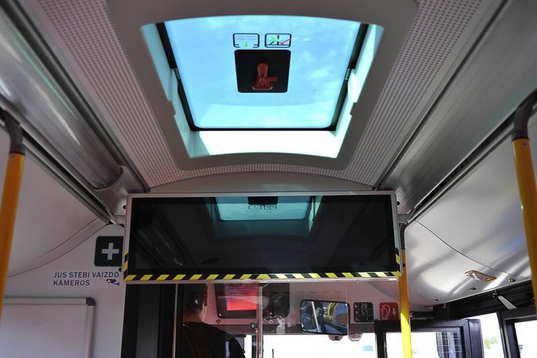 Į Kauną atriedėjo nauji modernūs autobusai