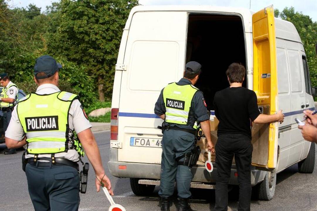 Policijos reidas: apduję dviratininkai ir vairuotojai be teisių