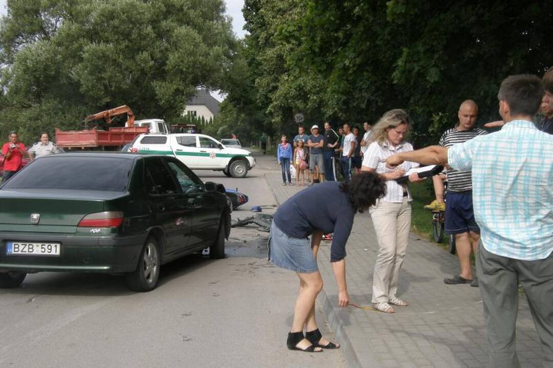 Doviluose per savaitę - antra kruvina motociklo avarija